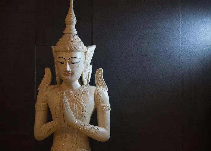 Soravit On Granville Hong Kong