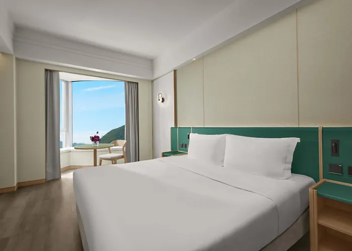 Nina Hotel Island South Hong Kong